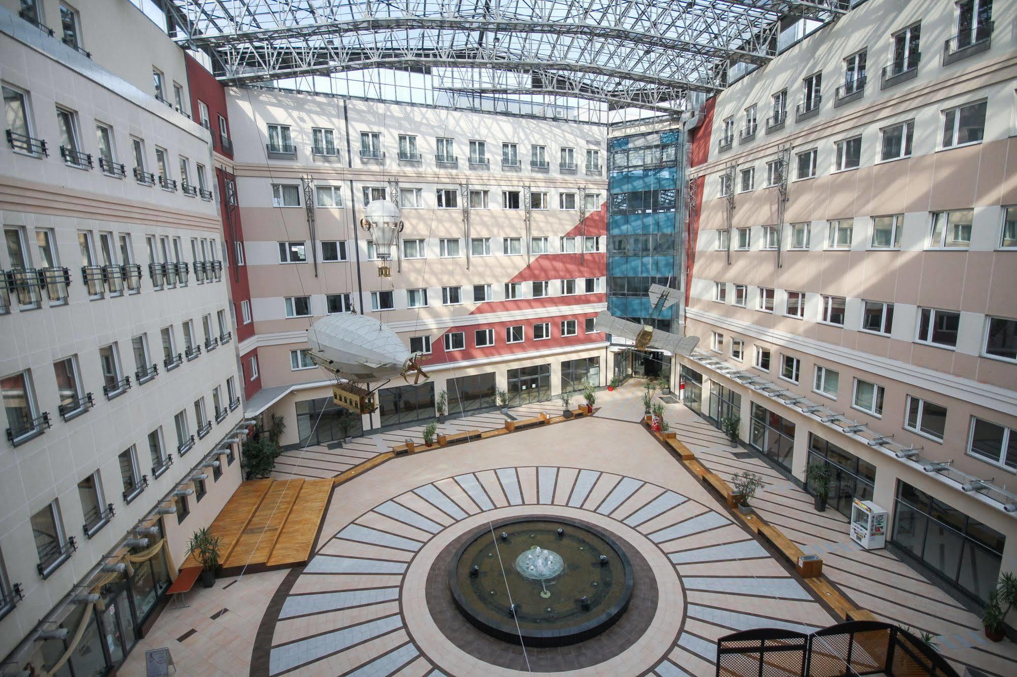 סובוטיקה Hotel Galleria מראה חיצוני תמונה