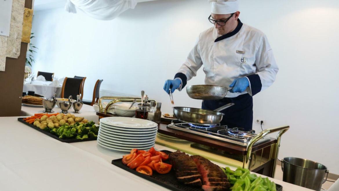 סובוטיקה Hotel Galleria מראה חיצוני תמונה