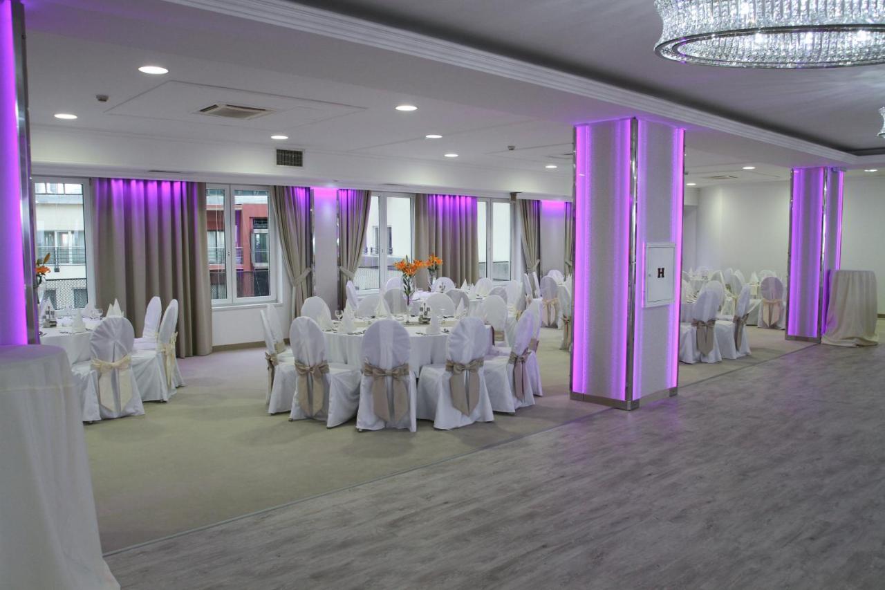 סובוטיקה Hotel Galleria מראה חיצוני תמונה