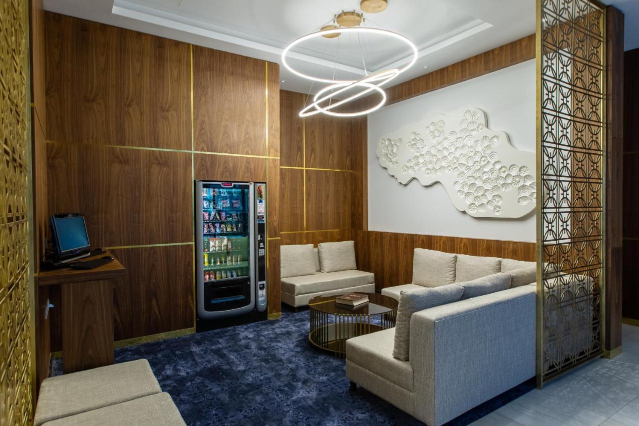 סובוטיקה Hotel Galleria מראה חיצוני תמונה